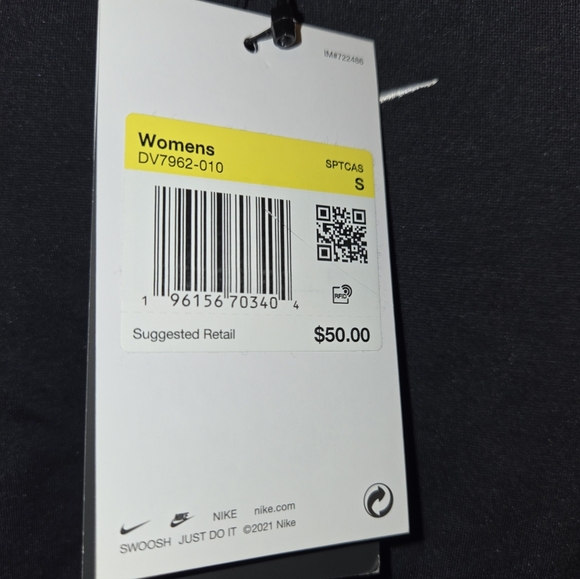 NWT Nike Cutout Crop Top - Picture 7 of 7